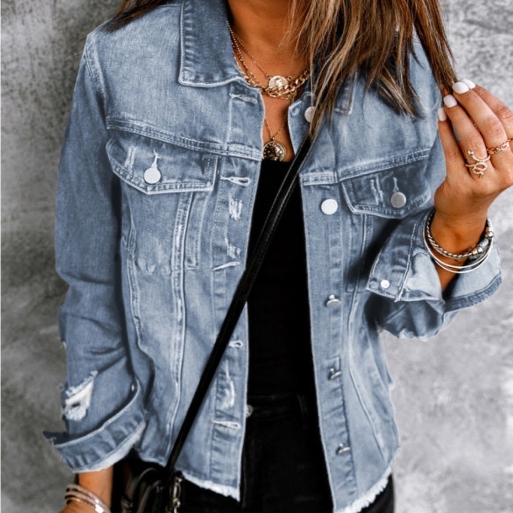 Sky blue lapel distressed raw hem button denim jacket - Picture 2 of 12